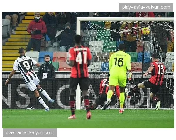 数据透视：尤文图斯对阵莱切的比赛，传中落点集中于近门柱的战术意图