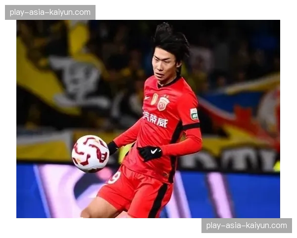 上海海港加布里埃尔德比受伤返回巴西，成为赛季离队第一外援