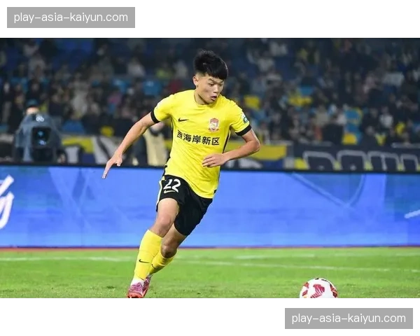 20岁中超抢断王杨希143万欧元加盟海港，斩获处子球完成正名